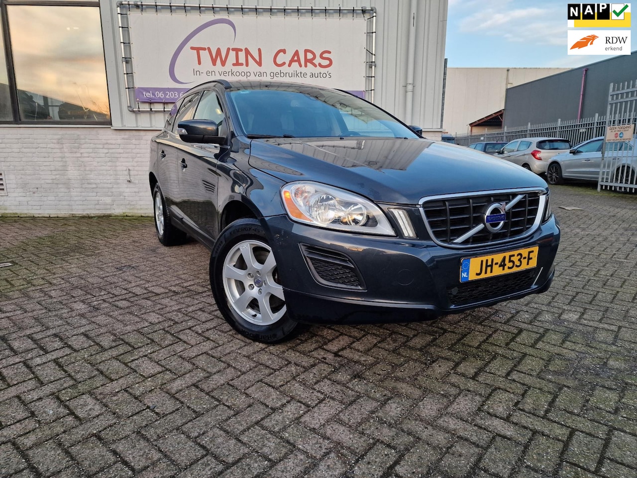 Volvo XC60 - 2.0 D3 Summum Aut Airco Navi - AutoWereld.nl