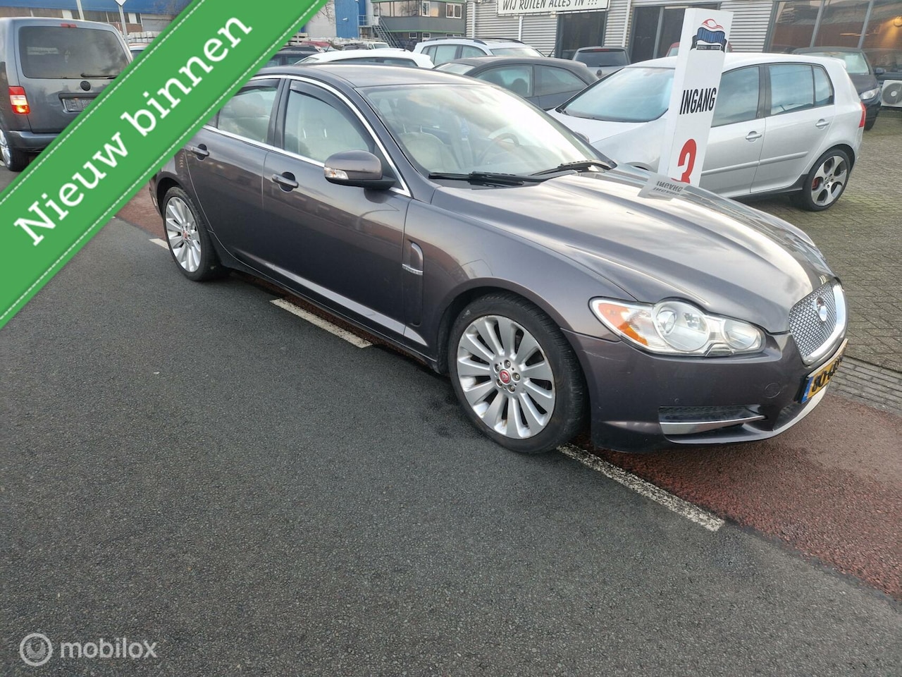 Jaguar XF - 2.7D V6 Luxury Motor defect - AutoWereld.nl