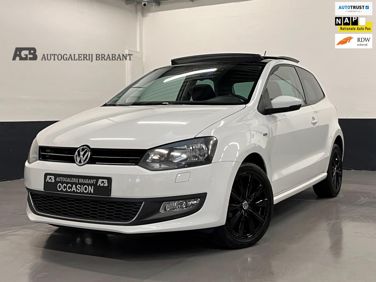 Volkswagen Polo - 1.2 Easyline Pano/Carplay/Climate/Cruise - AutoWereld.nl