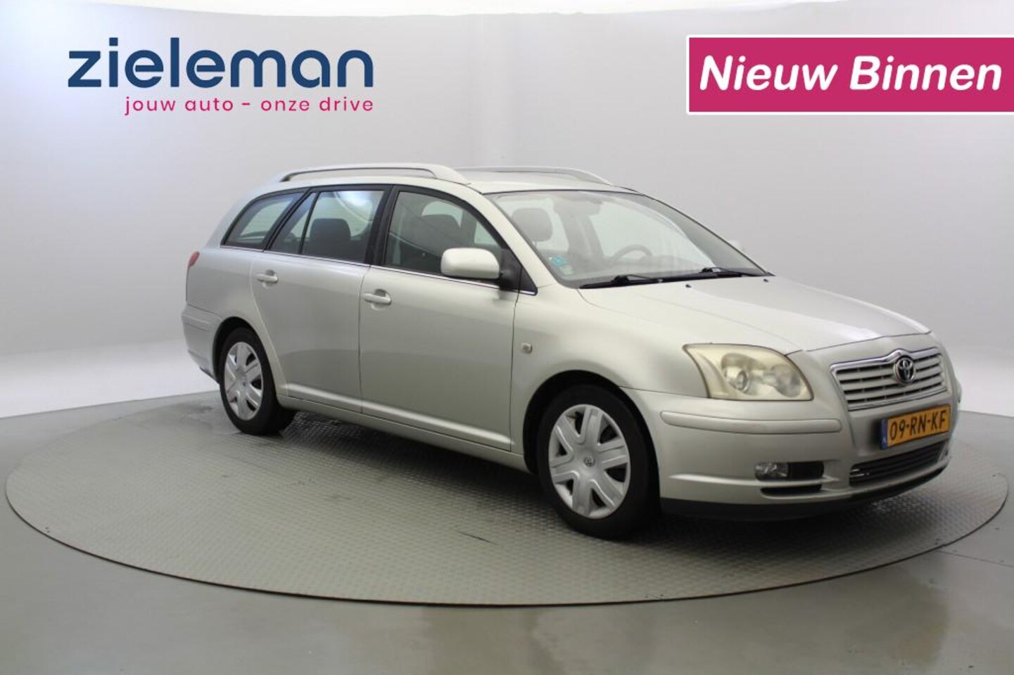 Toyota Avensis Wagon - 1.8 VVTi wagon Linea Sol - Clima, Trekhaak - AutoWereld.nl