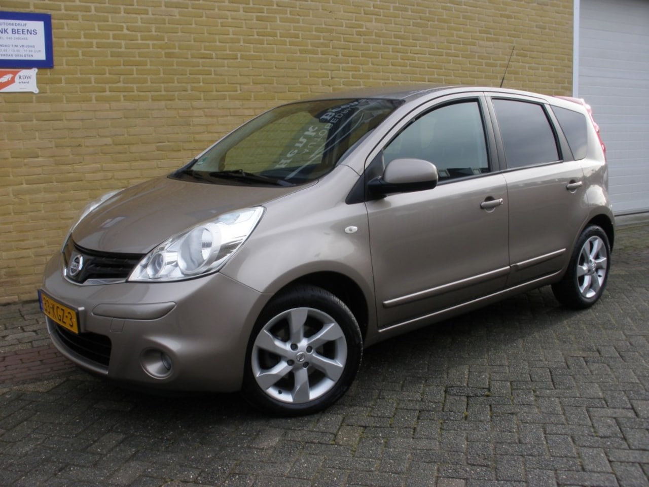 Nissan Note - 1.6i Airco Cruise controle Pdc Trekhaak zeer mooi! - AutoWereld.nl