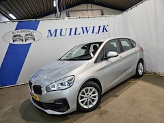 BMW 2-serie Active Tourer - 220i Executive Launch Edition / Trekhaak / NL Auto