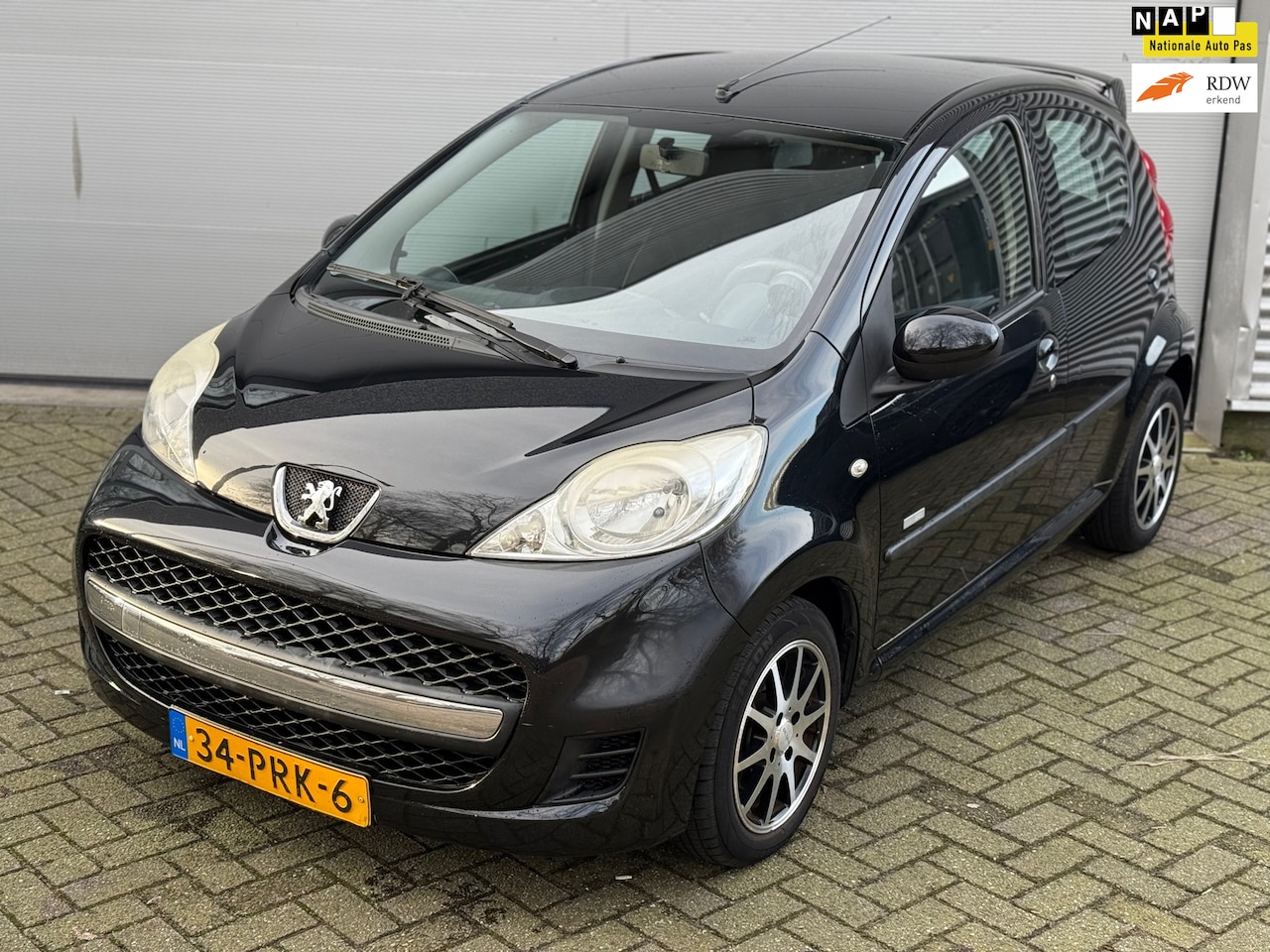 Peugeot 107 - 1.0-12V Millesim 200 l Automaat l Airco l Electrische ramen l Sportvelgen l - AutoWereld.nl