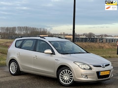 Hyundai i30 CW - 1.4i Blue Dynamic Business 2e Eignr| Airco| Lmv| Trekhaak| Nap| Boekjes