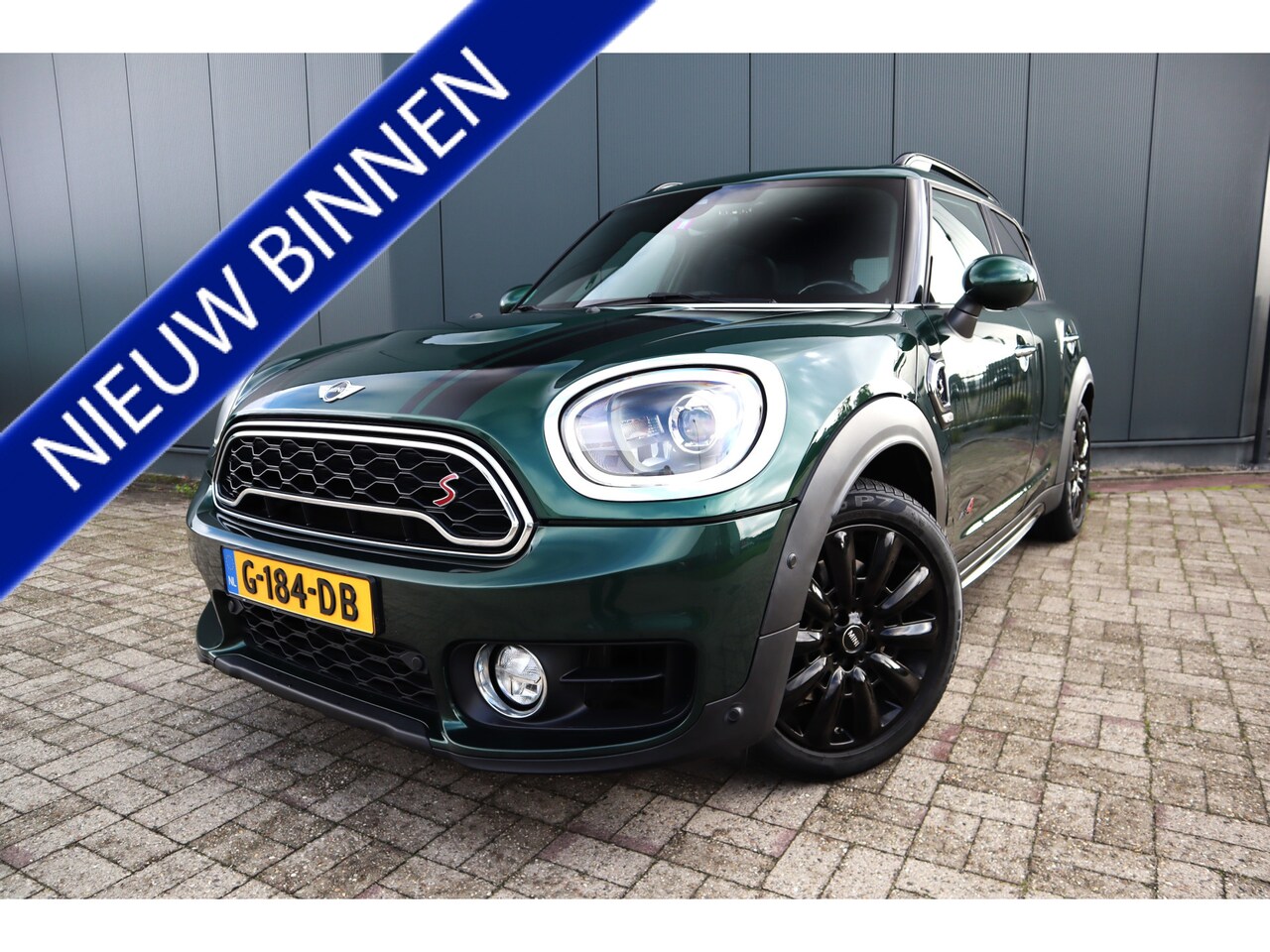 MINI Countryman - Mini 2.0 Cooper S ALL4 JCW Automaat Panoramadak Leder  Afneembare Trekhaak Etc. Etc. - AutoWereld.nl