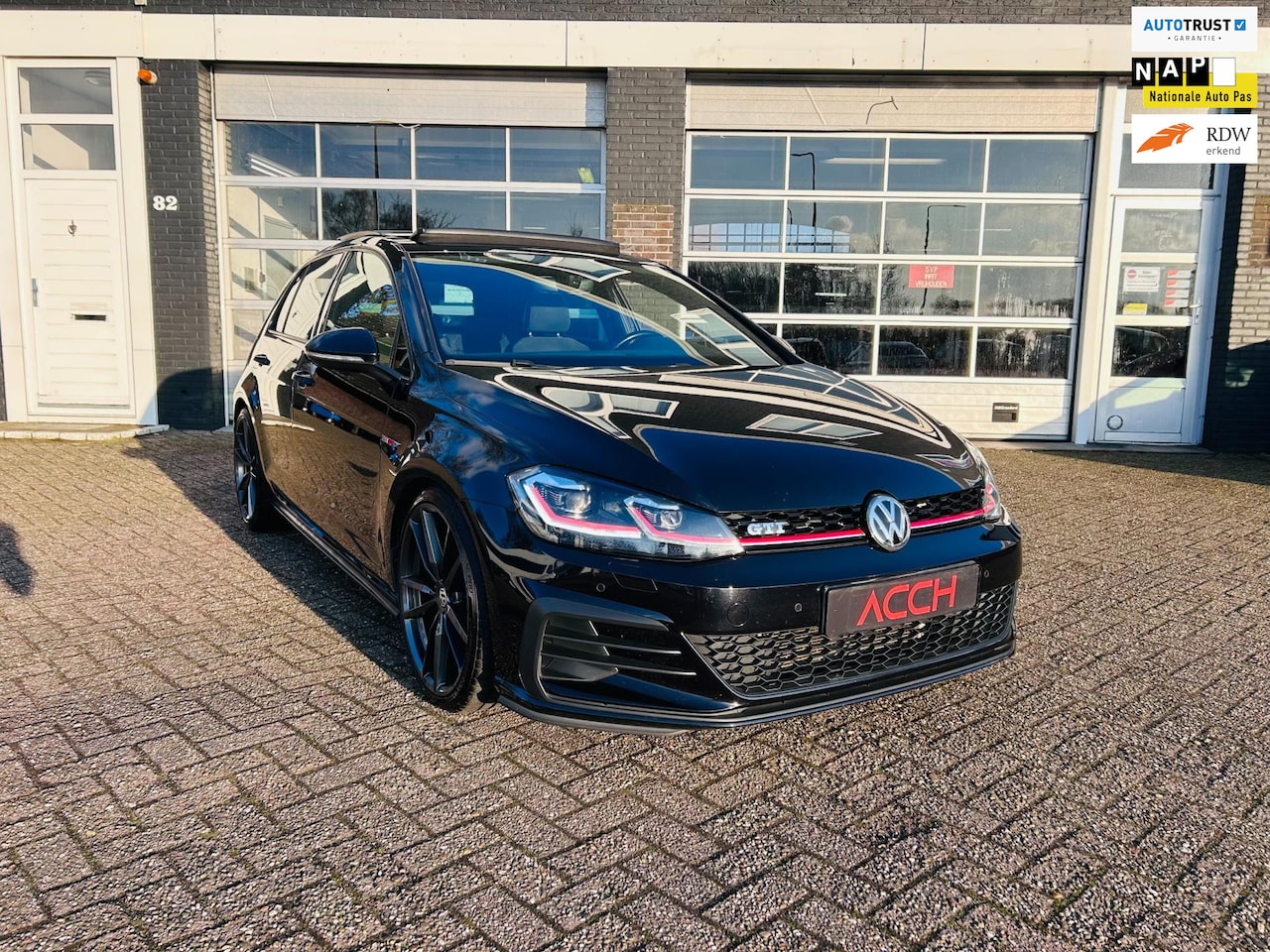 Volkswagen Golf - 2.0 TSI 7.5 GTI Performance Digital Dash / Pano / ACC / Keyless - AutoWereld.nl