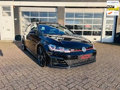 Volkswagen Golf - 2.0 TSI 7.5 GTI Performance Digital Dash / Pano / ACC / Keyless