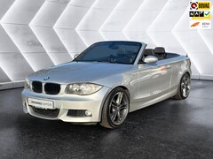 BMW 1-serie Cabrio - 118i Executive | Automaat| Airco | PDC Achter | Lederen | IsoFix | Lichtmetalenvelg 18" |