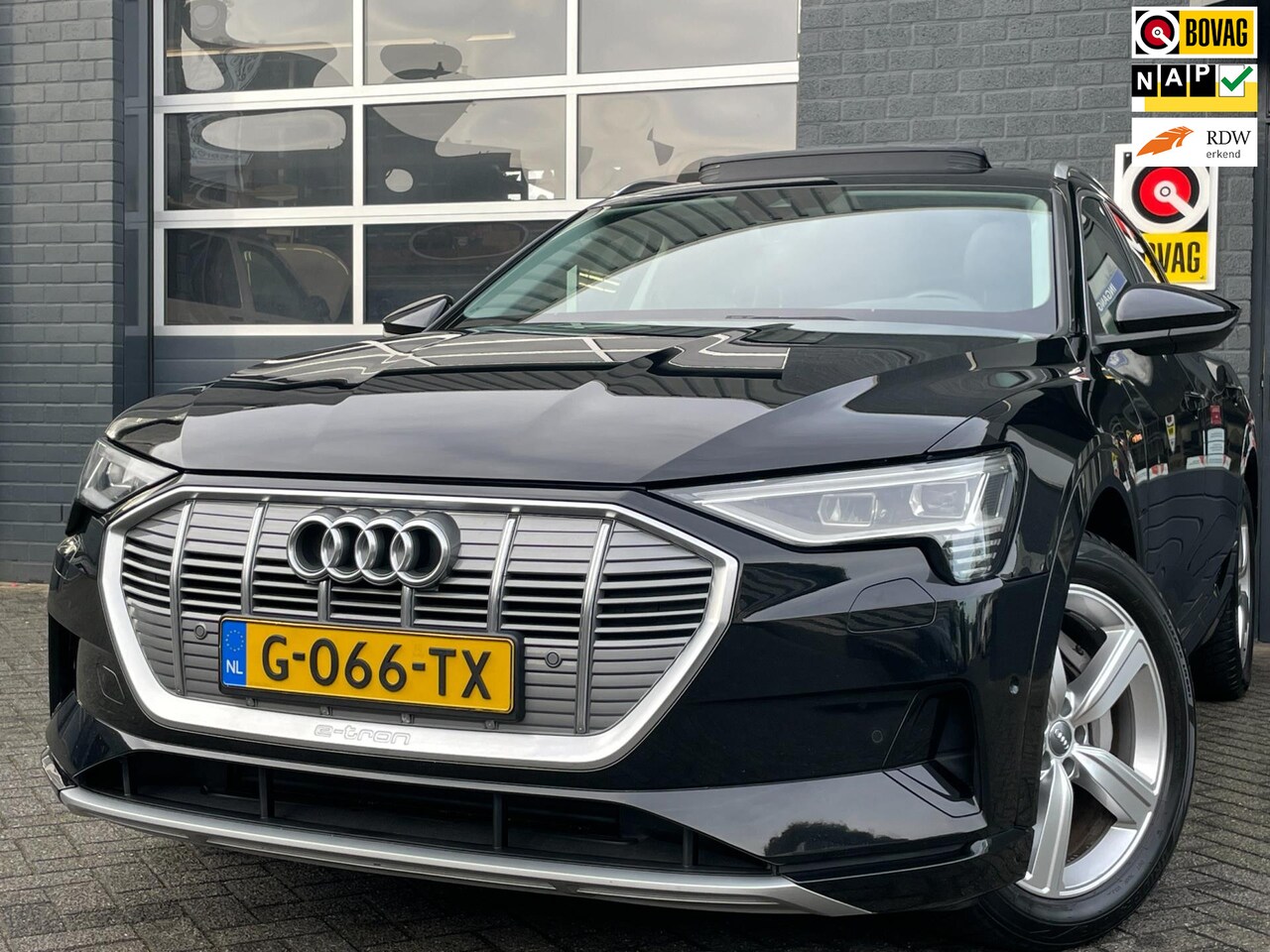 Audi e-tron - E-Tron 50 Quattro|LEDER|PANO|ACC|CARPLAY|STOELVERW.|NL- AUTO|1e- EIGENAAR|INCL. BTW| - AutoWereld.nl