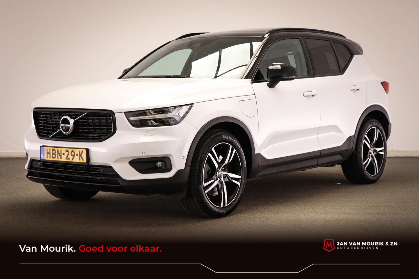 Volvo XC40 - 1.5 T5 Recharge R-Design | LOUNGE / LIGHTNING / SEAT- PACK | TREKHAAK | 360 CAMERA | 19" - AutoWereld.nl