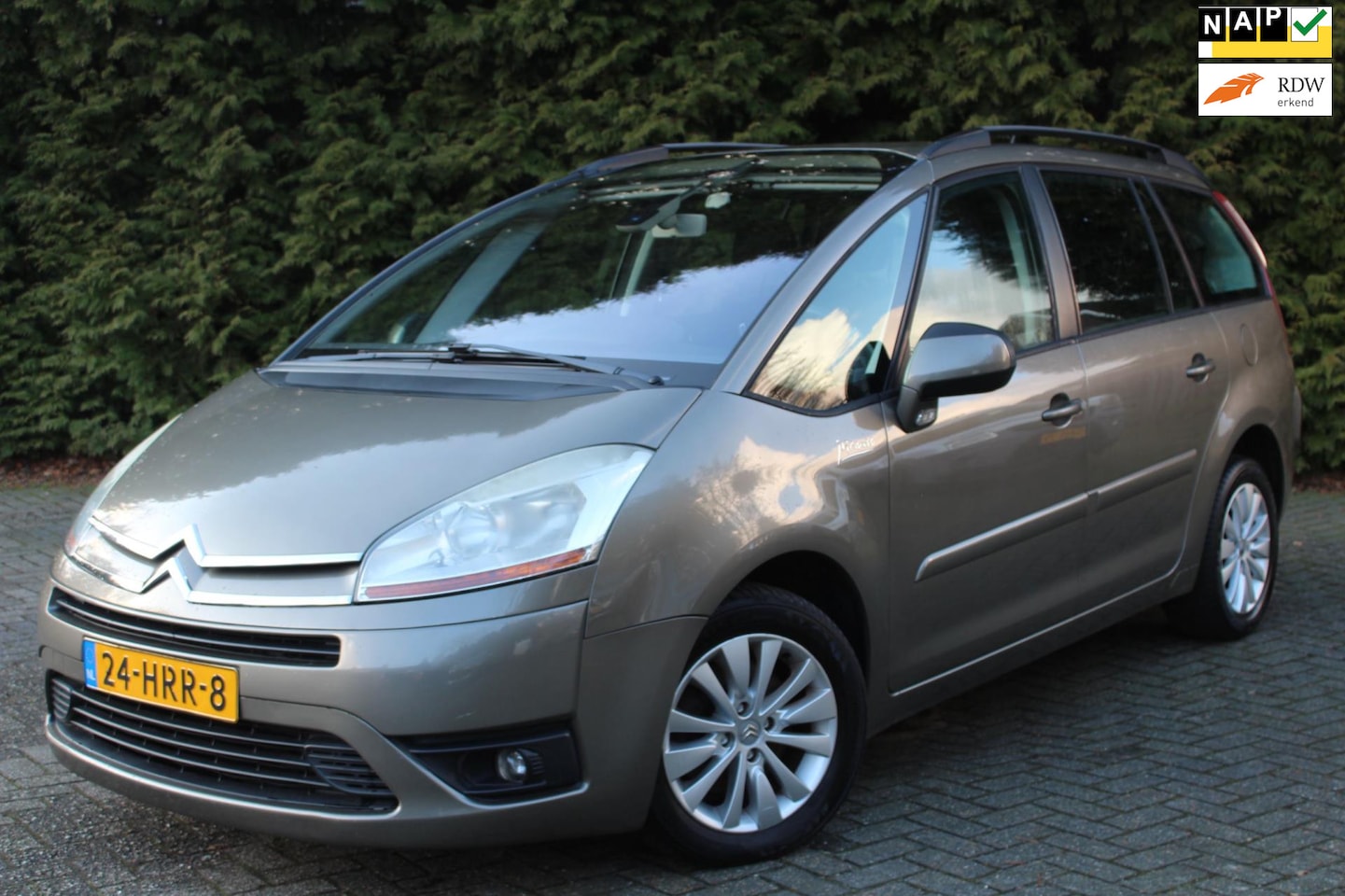 Citroën Grand C4 Picasso - 1.6 THP Ambiance EB6V 7p. 150PK | Climate Control | Cruise Control | AUTOMAAT | LMV | NAVI - AutoWereld.nl