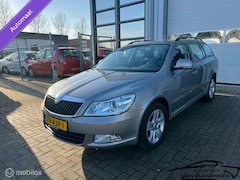 Skoda Octavia Combi - 1.2 TSI Ambition, Automaat, navigatie, trekhaak