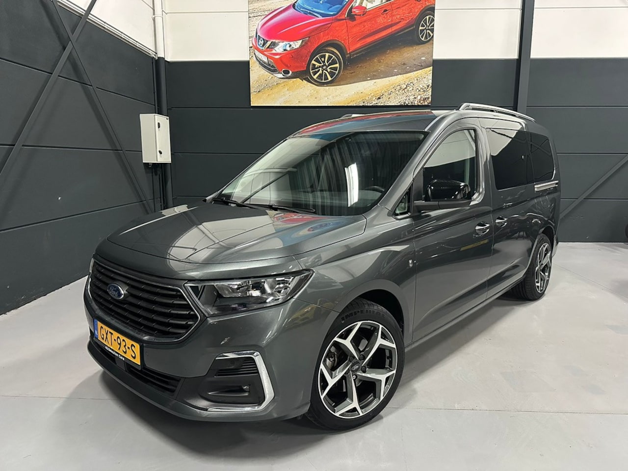 Ford Tourneo Connect Grand - L2 - Rolstoelauto 5+1 - Rolstoelvervoer - 2023 - 1e Eigenaar - AutoWereld.nl