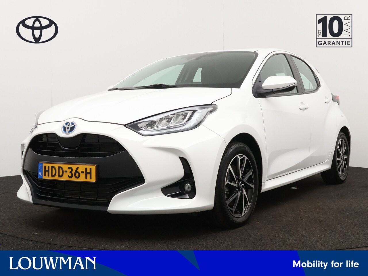 Toyota Yaris - 1.5 Hybrid Dynamic Limited | Camera | Climate Control | Cruise Control Adaptief | LM velge - AutoWereld.nl