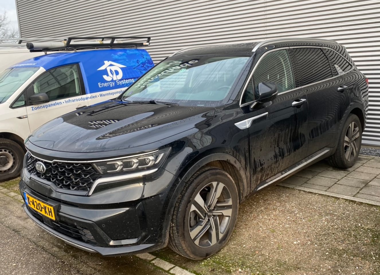 Kia Sorento - 1.6 T-GDI Hybrid 2WD DynamicPlusLine 7p. 7 Persoons // PanoDak // Keyless // 19inch info R - AutoWereld.nl