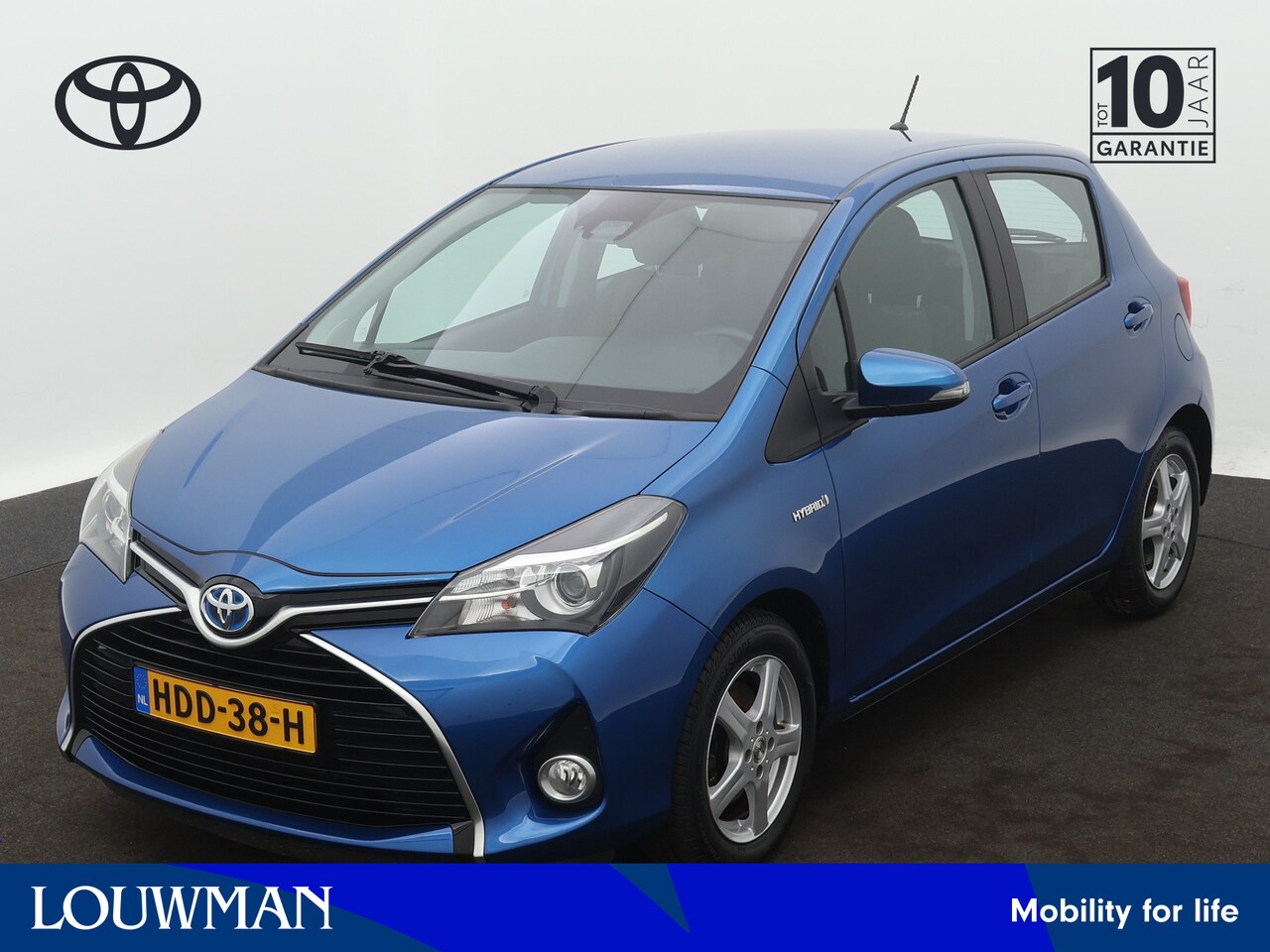 Toyota Yaris - 1.5 Hybrid Design Limited | LM velgen | Camera | Climate Control | Stoelverwarming | Regen - AutoWereld.nl