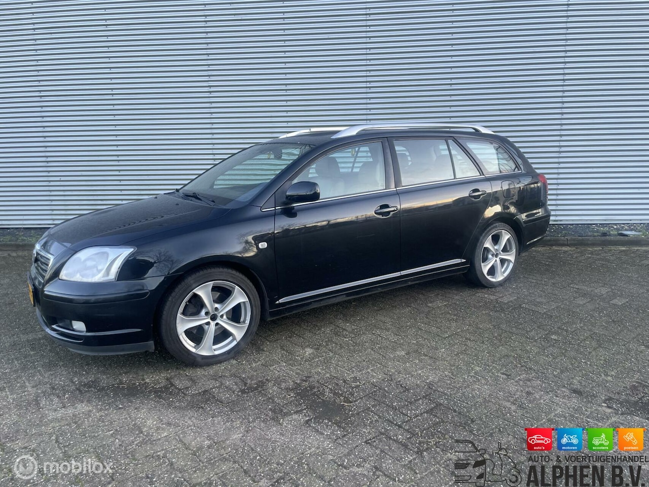 Toyota Avensis Wagon - 2.0 VVTi Executive 2.0 VVTi Executive - AutoWereld.nl