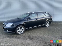 Toyota Avensis Wagon - 2.0 VVTi Executive