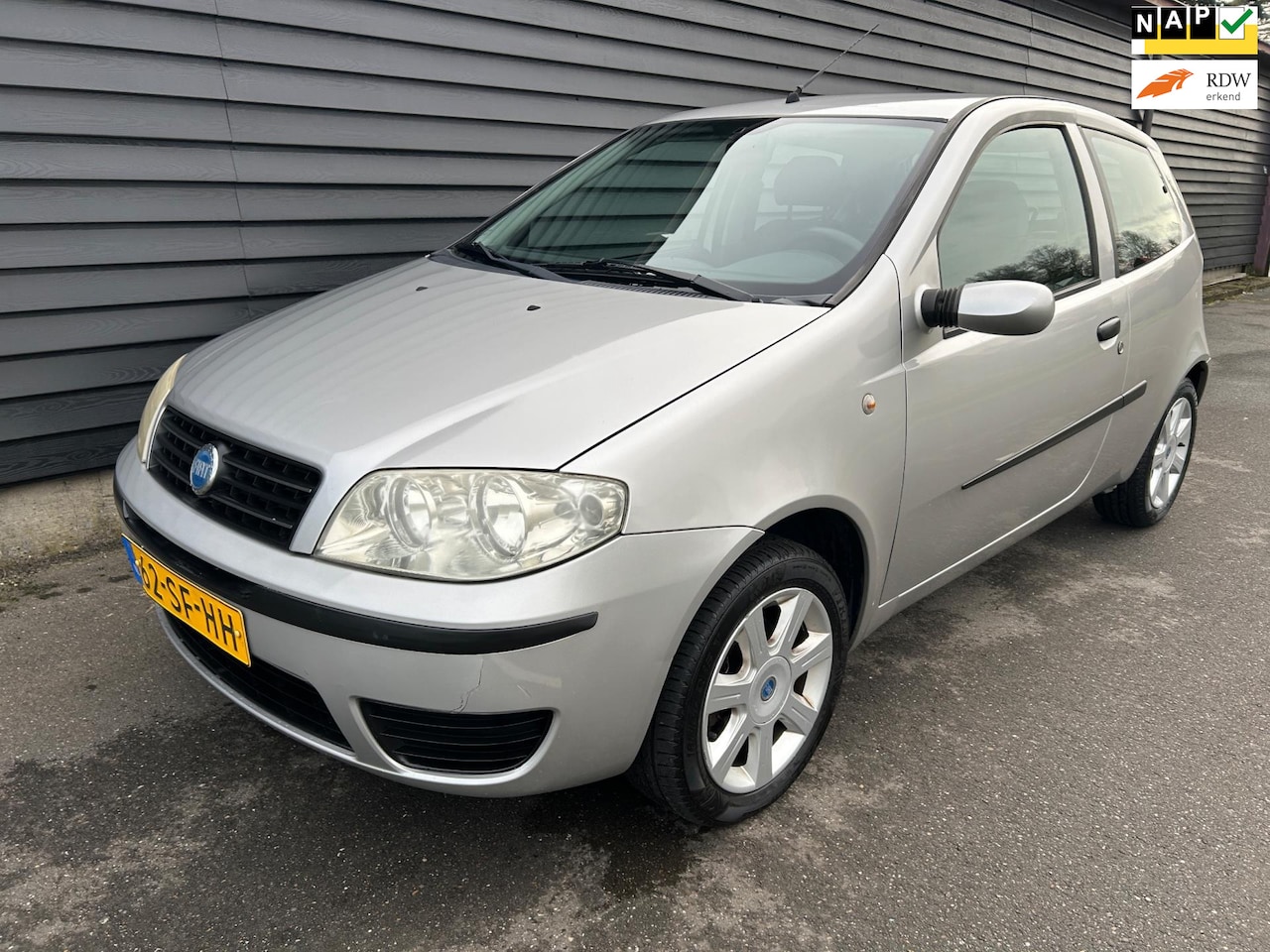 Fiat Punto - 1.4-16V Young 2E EIGENAAR Nette Auto NIEUWE APK! - AutoWereld.nl