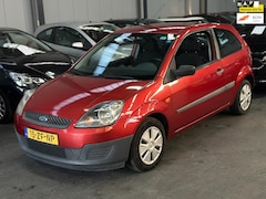 Ford Fiesta - 1.3-8V Champion Nieuwe APK NAP