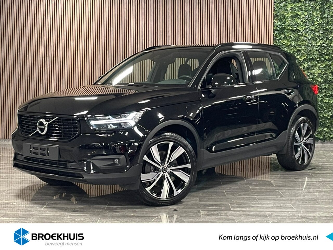 Volvo XC40 - T5 Recharge R-Design | Adaptieve Cruise Control | Stoel en Stuurwielverwarming | Parkeerca - AutoWereld.nl