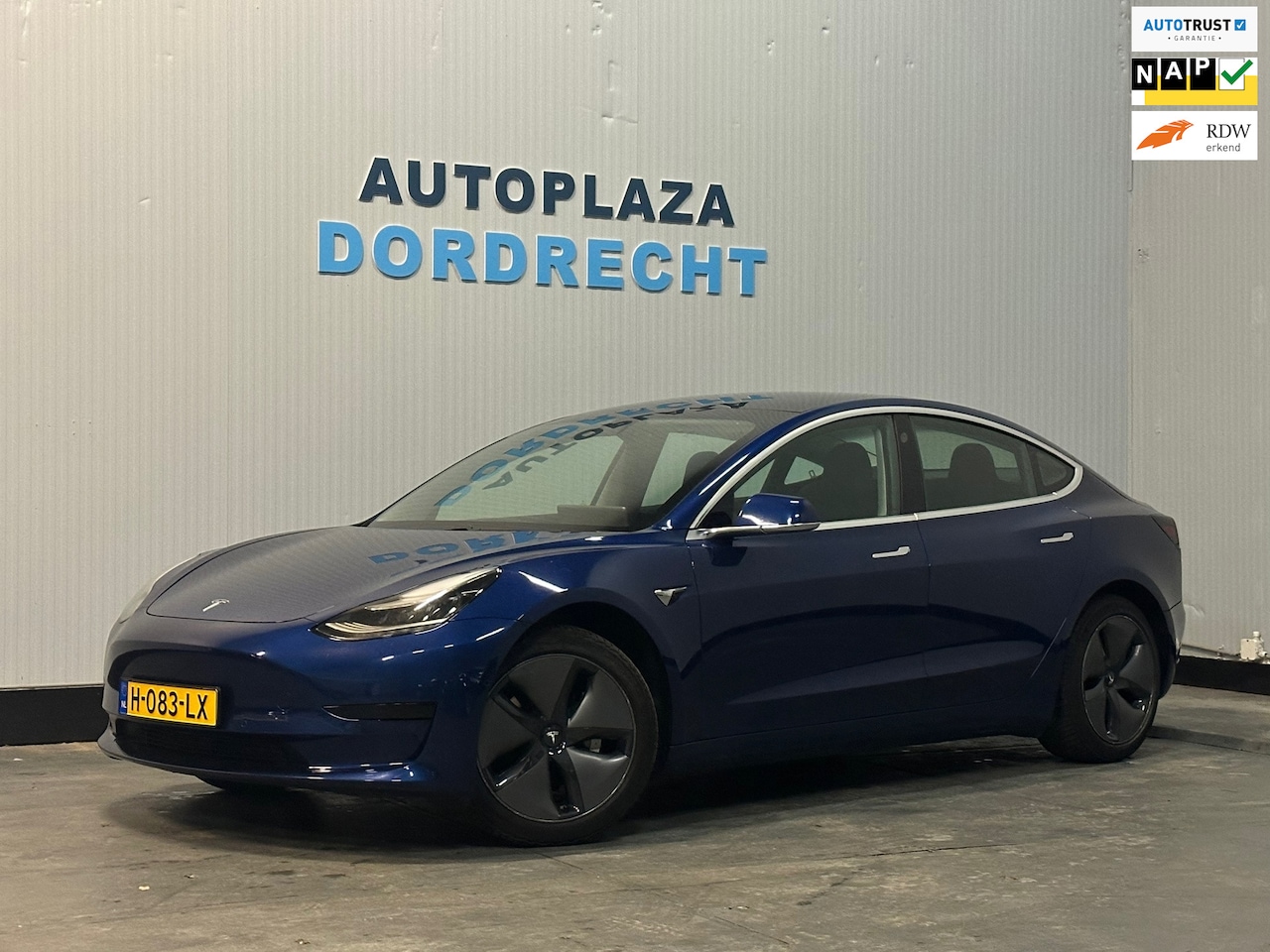 Tesla Model 3 - Standard RWD Plus 60 kWh SOH 90% AUTOPILOT - AutoWereld.nl