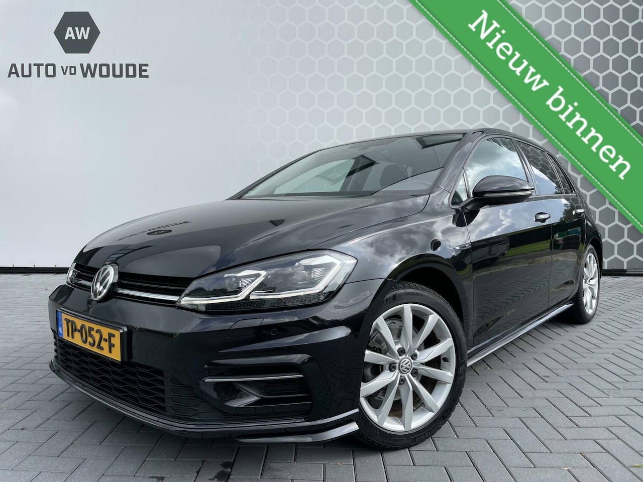 Volkswagen Golf - 1.5 TSI Highline Business R-line Virtual - AutoWereld.nl