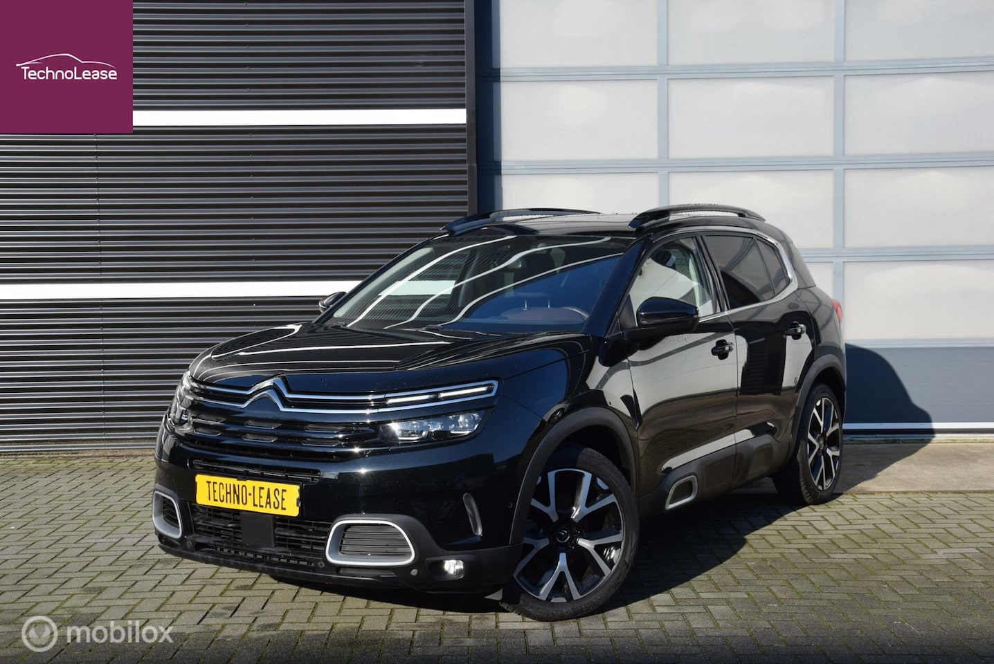 Citroën C5 Aircross - 1.2 PureTech Business PLUS Panorama Leer 19inch - AutoWereld.nl