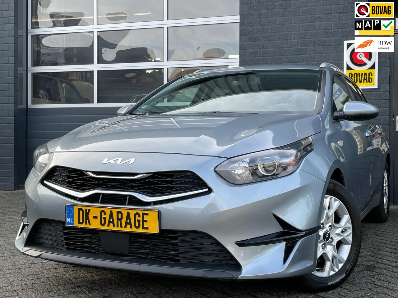 Kia Cee'd Sportswagon - Ceed 1.0 T-GDi DynamicLine NIEUW MODEL|STOEL-,STUURVERW|CARPLAY|CAMERA - AutoWereld.nl