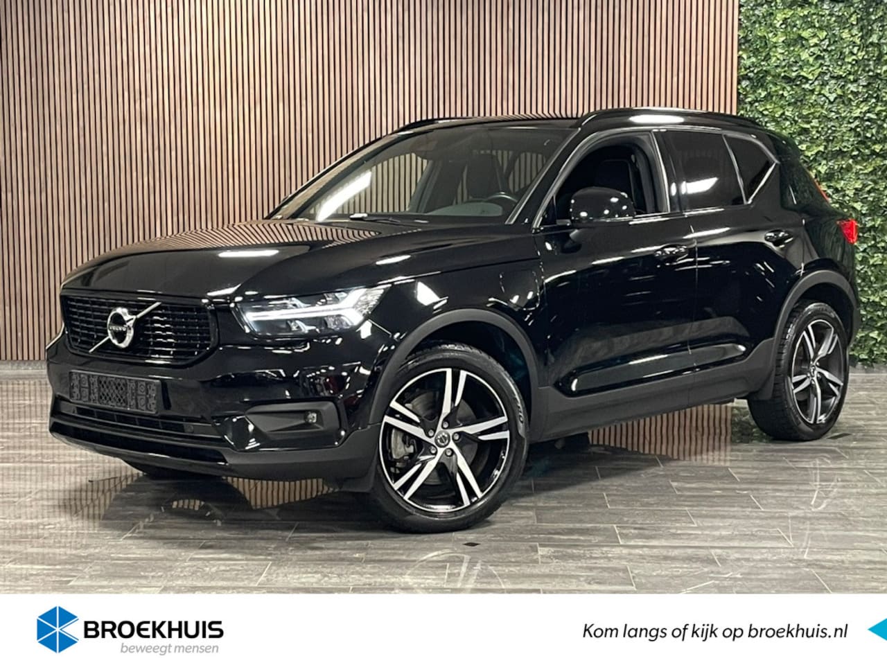 Volvo XC40 - T5 Recharge R-Design | Harman Kardon | Stoel en Stuurwielverwarming | Leder/alcantara bekl - AutoWereld.nl