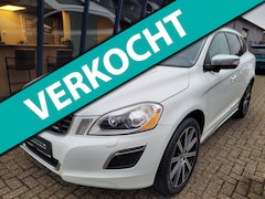 Volvo XC60 - 3.0 T6 AWD R-Design 305PK LEER / NAVI / PANO