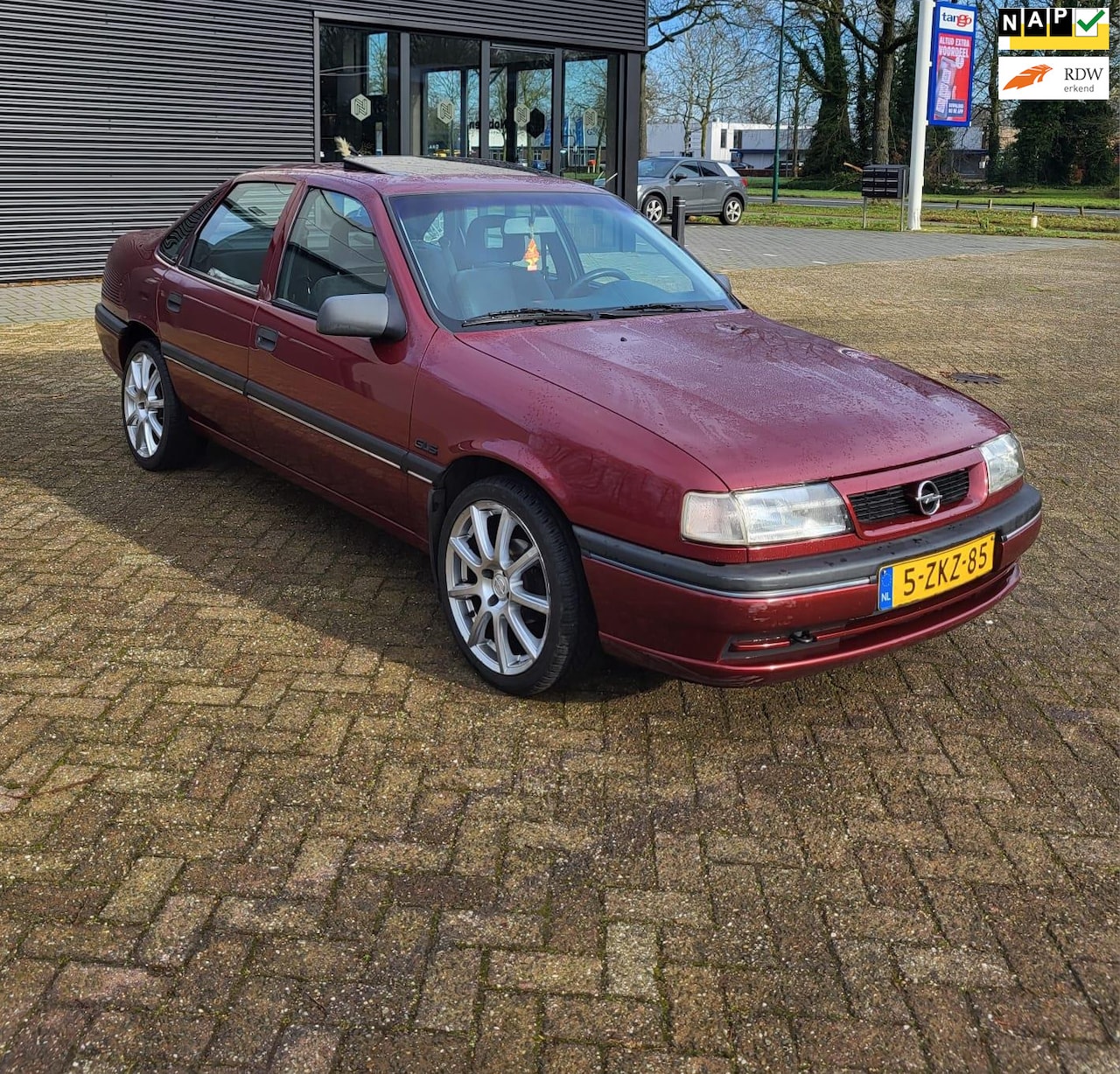 Opel Vectra - 1.6i GL kat. 1.6i GL kat., Schuifdak, 08/26 APK, Roestvrij! - AutoWereld.nl