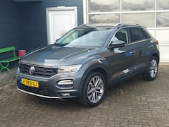 Volkswagen T-Roc - 1.5 TSI Style Business ACT DSG NAVI PDC