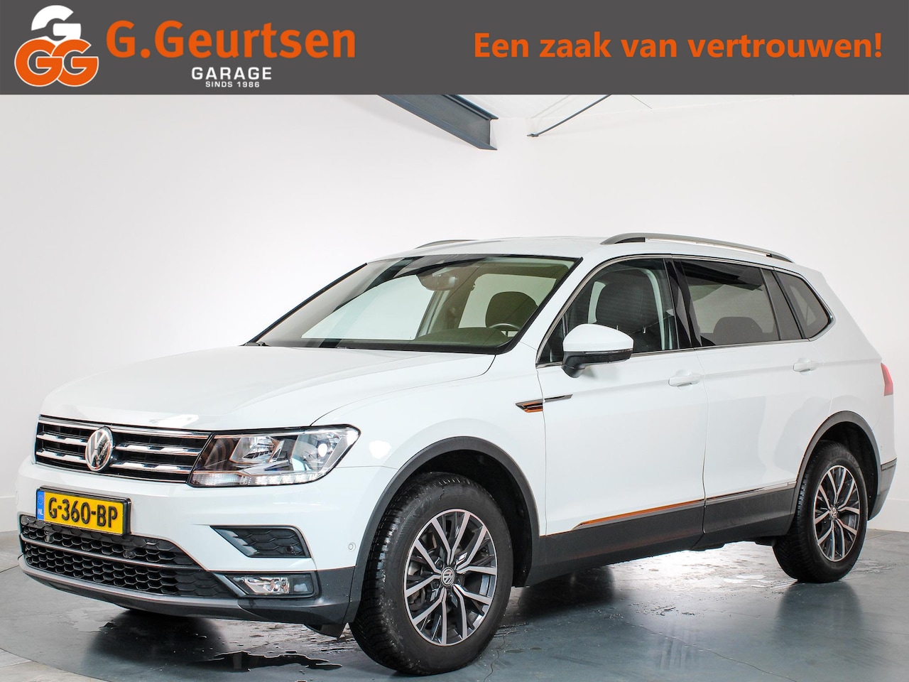 Volkswagen Tiguan Allspace - 1.5 TSI Comfortline Business 7-Persoons, Trekhaak! navigatie! Automaat! Apple CarPlay/ And - AutoWereld.nl