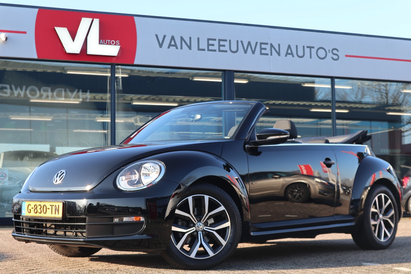 Volkswagen Beetle Cabriolet - 1.2 TSI Design BlueMotion | 2 Sleutels + Boekjes | Lage KM | - AutoWereld.nl