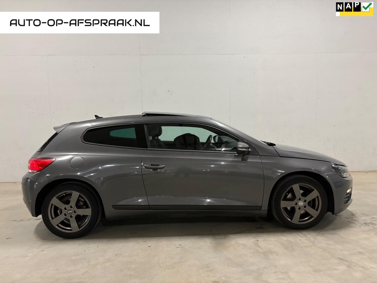 Volkswagen Scirocco - 1.4 TSI Edition Pano Navi Clima Cruise C. - AutoWereld.nl