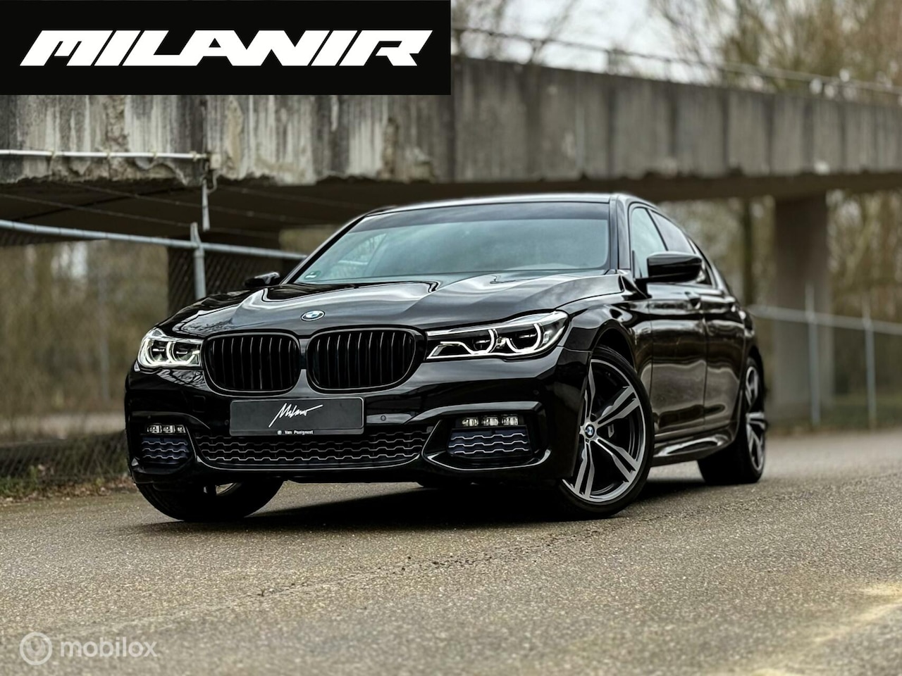 BMW 7-serie - 730d M-Pakket | Luchtvering | Massage | Leder - AutoWereld.nl