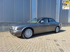 Jaguar XJ - 4.2 Super V8 -396 pk - origineel NL geleverd