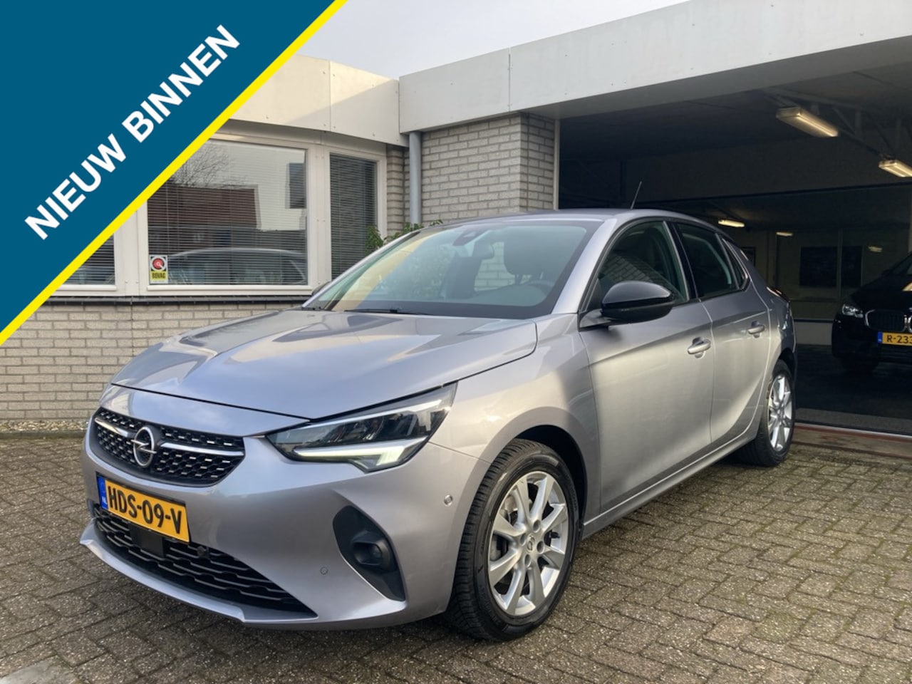 Opel Corsa - 1.2 100pk Elegance / Carplay - AutoWereld.nl