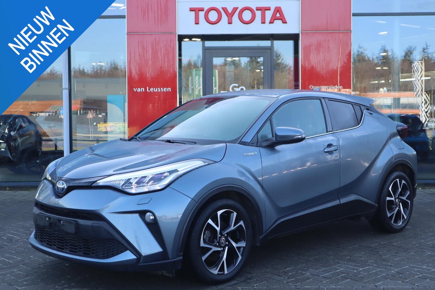 Toyota C-HR - 1.8 Hybrid Style APPLE/ANDROID 18"LMV STOEL/STUURVERWARMING P-SENSOREN LED-PAKKET - AutoWereld.nl