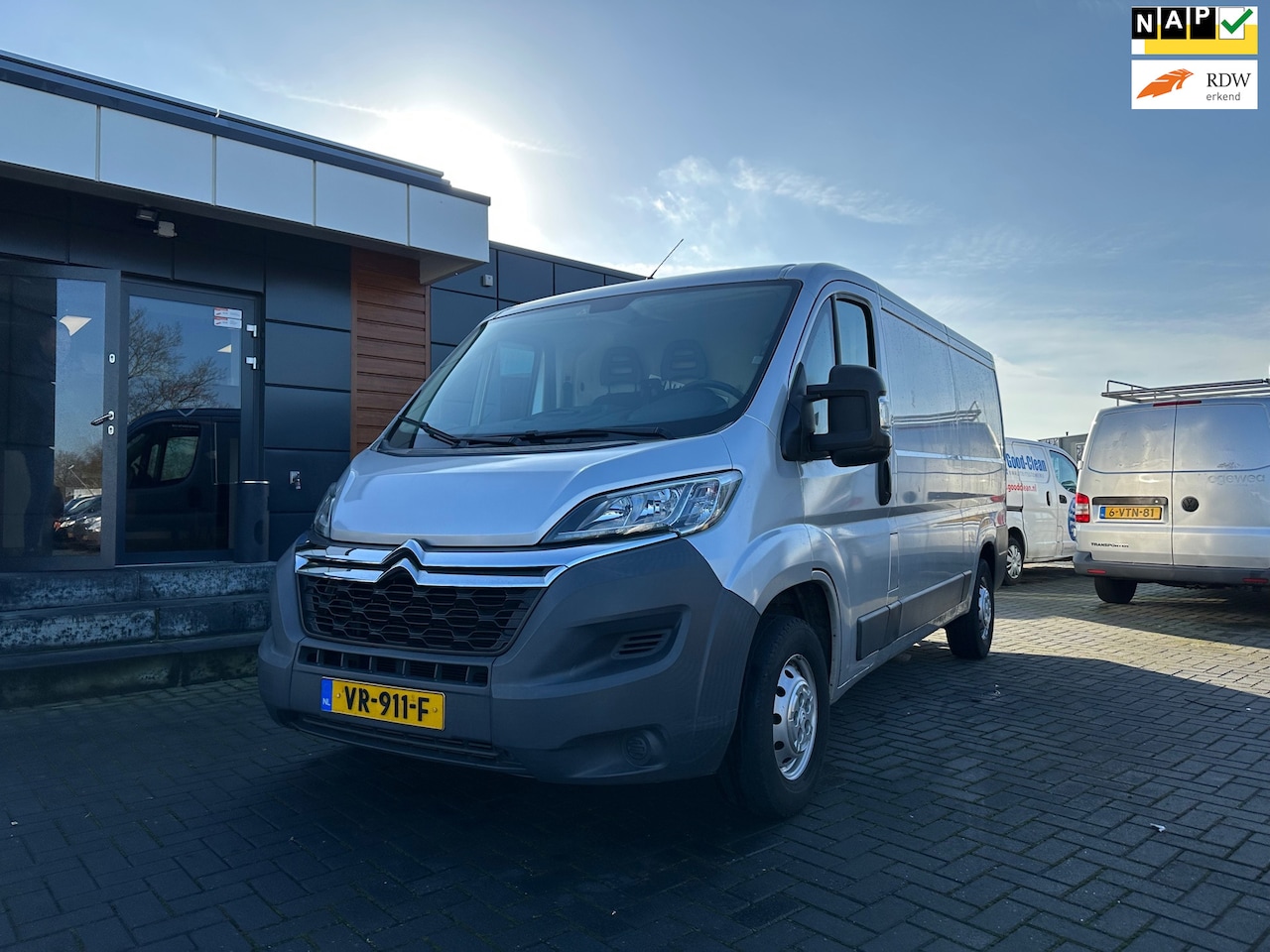 Citroën Jumper - 30 2.2 HDI L2 Airco Navi 3 persoons 2015 130 Pk - AutoWereld.nl