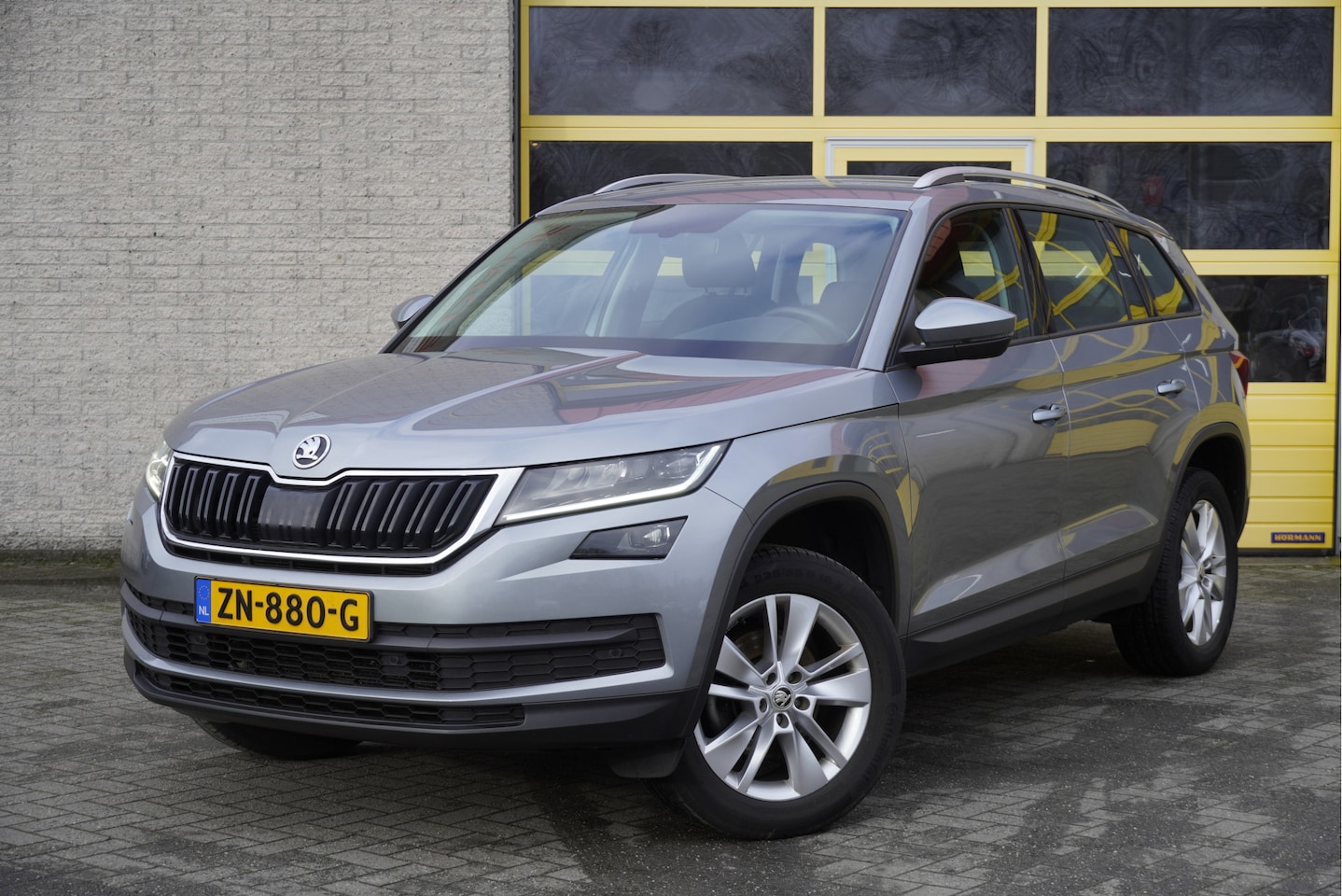 Skoda Kodiaq - 1.5 TSI 150PK! Ambition Business BJ2019 Lmv 18" | Led | Pdc | Navi | Elek. trekhaak | App- - AutoWereld.nl