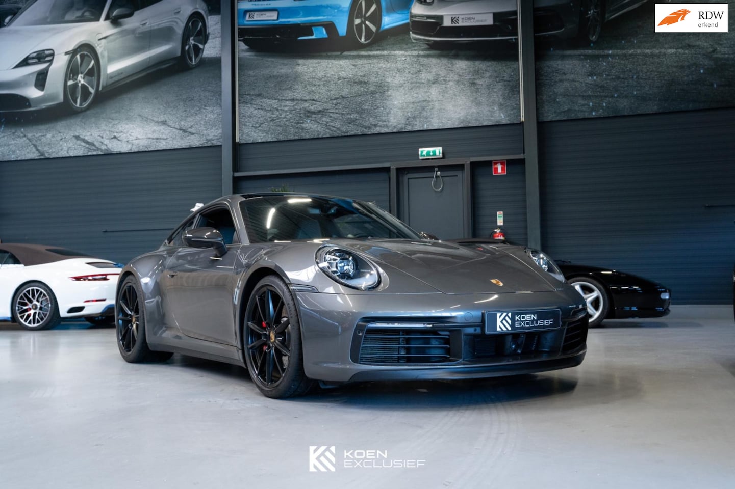 Porsche 911 - 992 3.0 Carrera S, Sport Chrono, vol leder, carbon spiegels enz - AutoWereld.nl