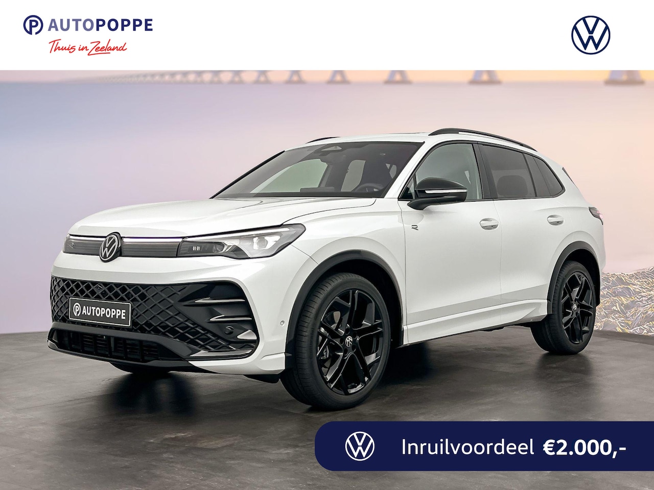 Volkswagen Tiguan - R-Line-Edition 1.5 110 kW / 150 pk eTSI SUV 7 vers - AutoWereld.nl