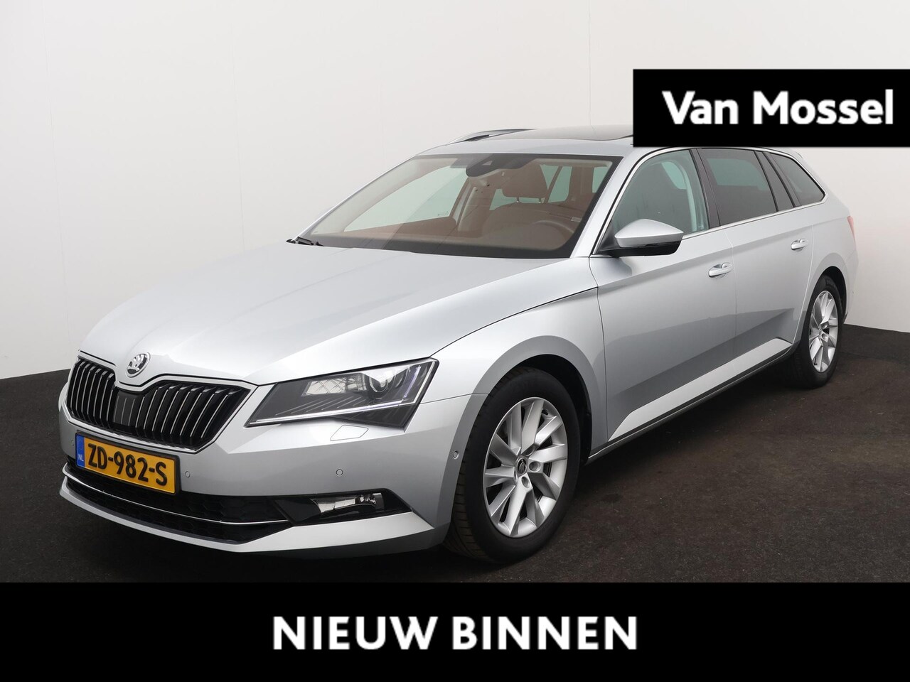 Skoda Superb Combi - 1.5 TSI ACT Style Business 1.5 TSI ACT Style Business - AutoWereld.nl