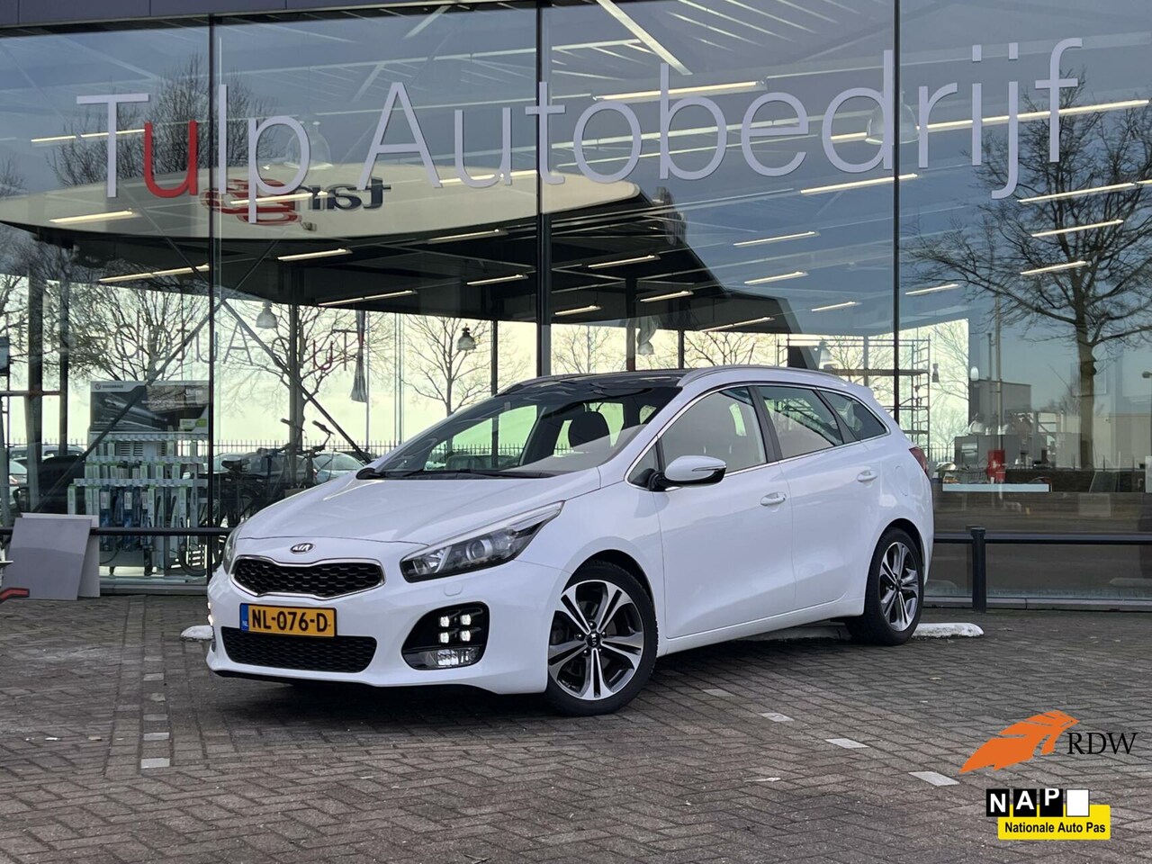 Kia Cee'd Sportswagon - 1.0 T-GDi GT-Line Pano Winterpack NAP - AutoWereld.nl