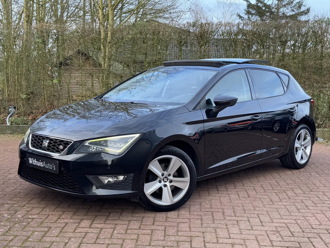 Seat Leon - 1.4 TSI FR Panoramadak Cruise 1ste-EIGENAAR - AutoWereld.nl