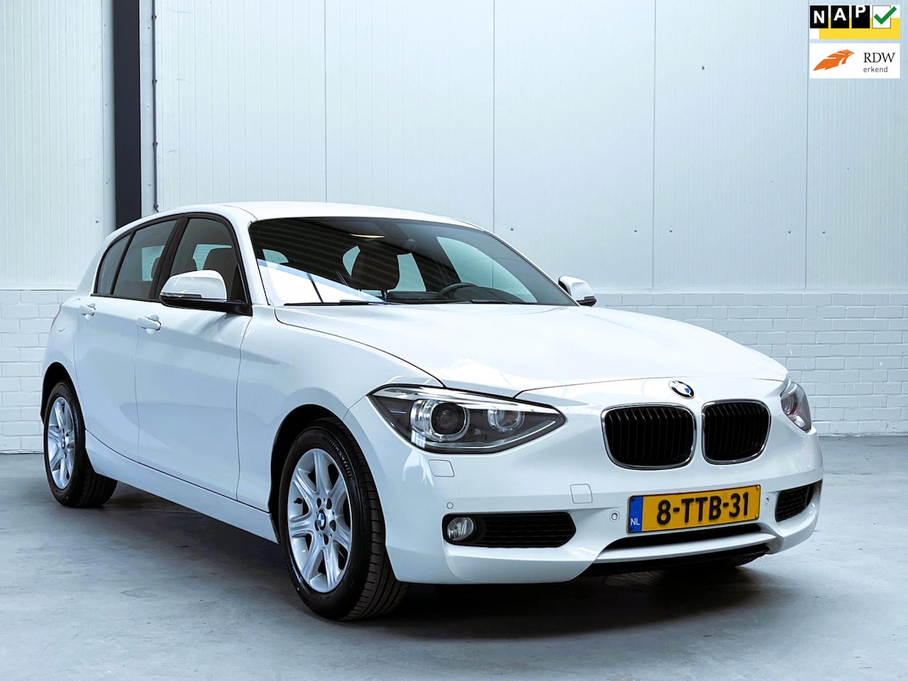 BMW 1-serie - 116i Executive Leder|Org NL|Automaat - AutoWereld.nl