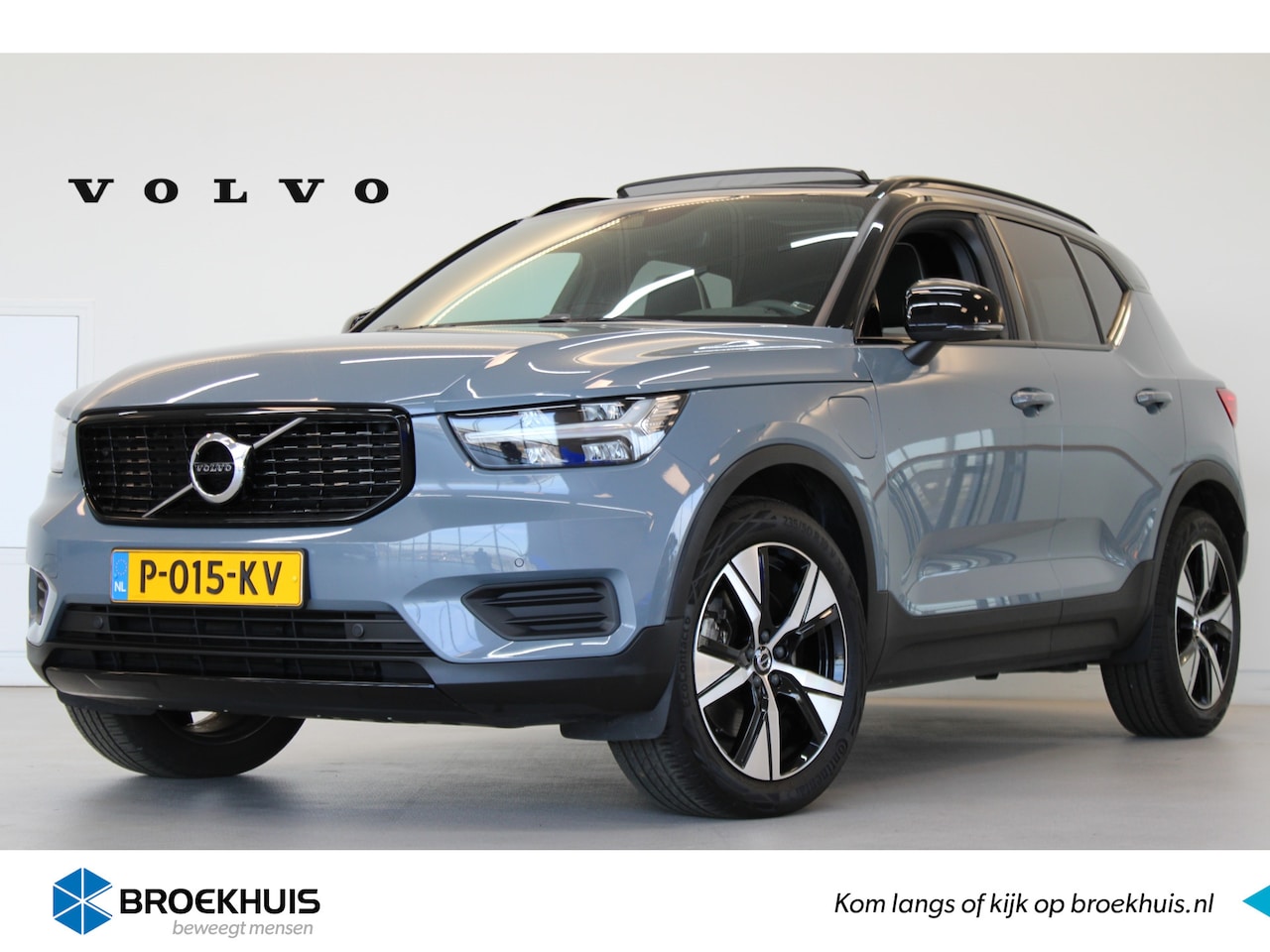 Volvo XC40 - T5 PHEV 262PK R-Design | Panoramadak | Trekhaak | Blis | Stoelverwarming - AutoWereld.nl