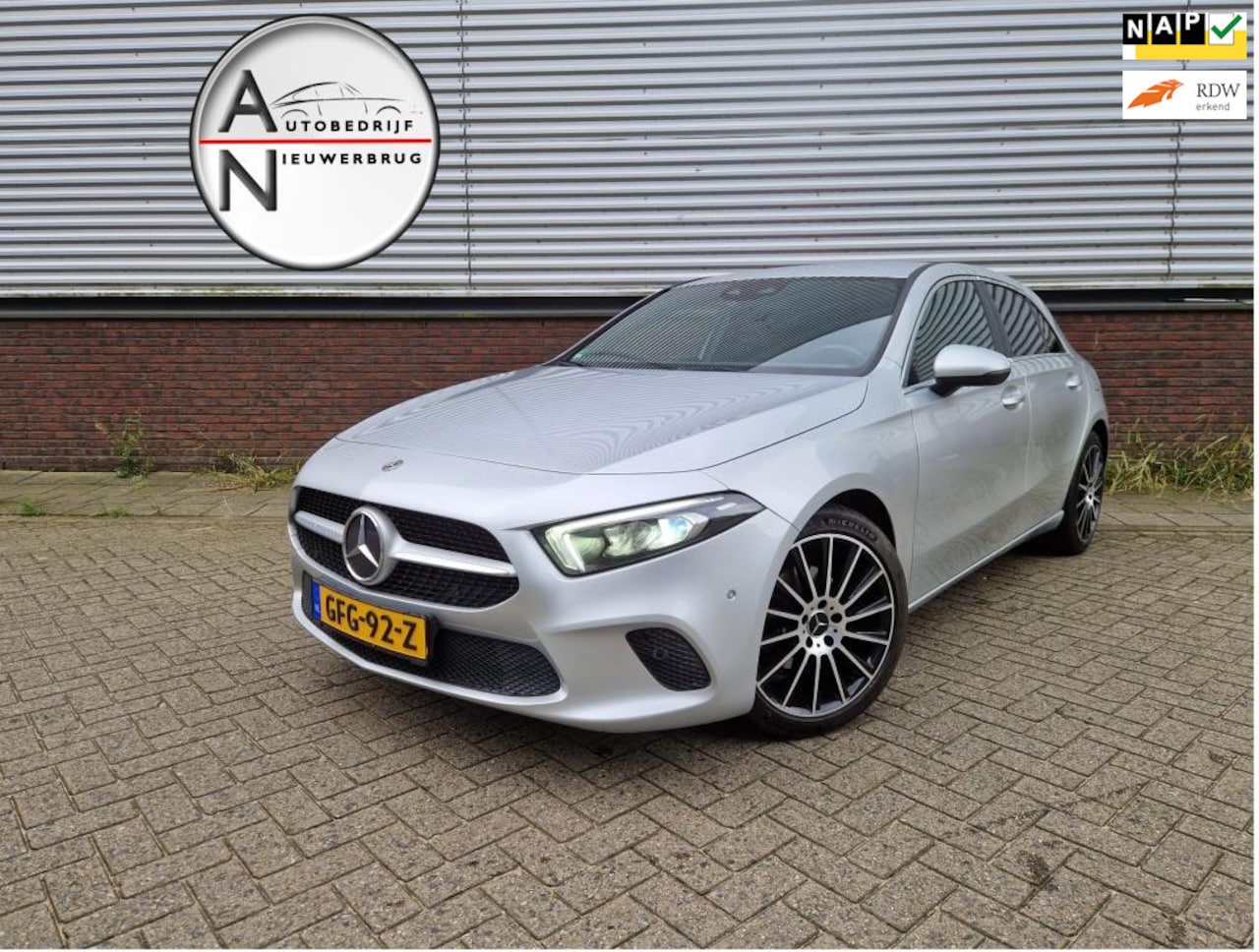 Mercedes-Benz A-klasse - 180 AMG LED PDC Ambient light Vol Opties - AutoWereld.nl